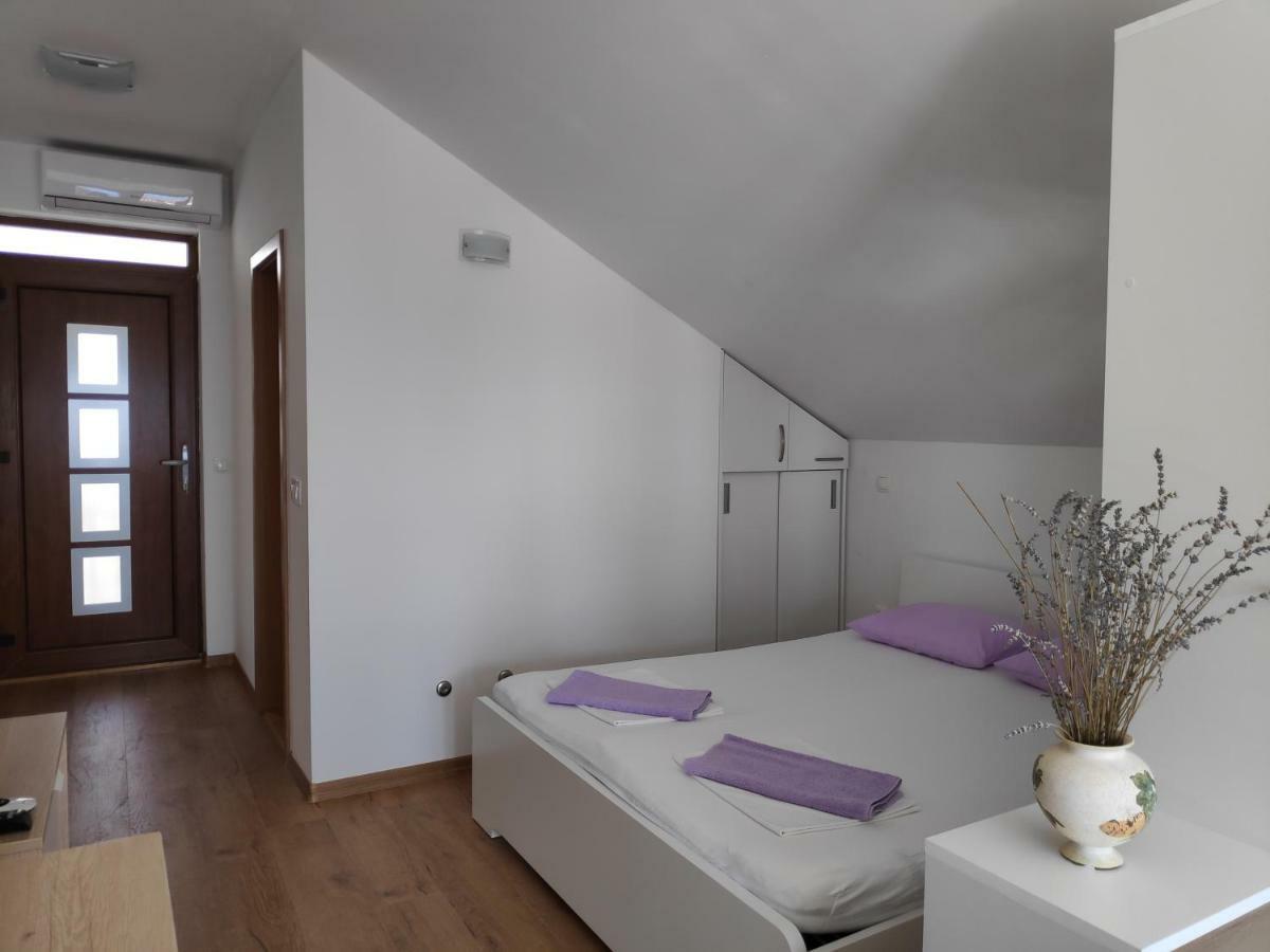 Apartman Anicic Podaca Exterior photo